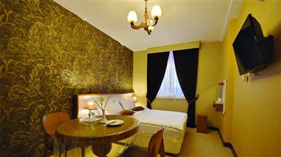 اتاق دو تخته دبل هتل لطفعلی خان شیراز اتاق دو تخته دبل هتل لطفعلی خان شیراز